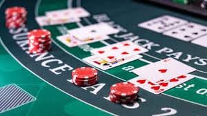 Suasana Hot Pot live-dealer di platform royal88 slot dengan streaming HD