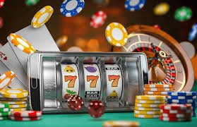 Tampilan permainan Monopoly Live dengan dealer langsung dan roda interaktif di platform royal88 slot